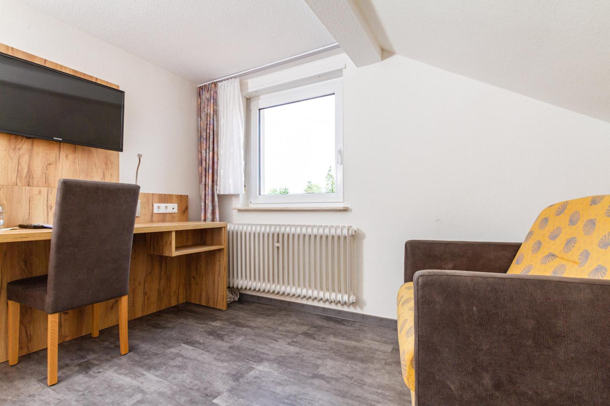 Landhotel Georgshof Huenfeld Room photo